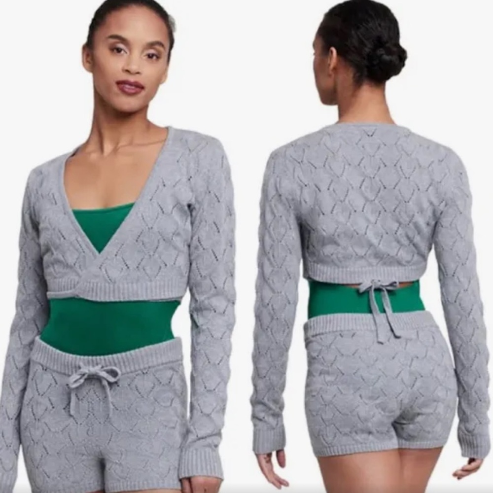 Bloch ladies Nola ballet sweater NWOT